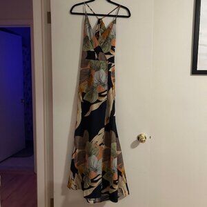 Resort-Wear Wrap Maxi Dress with Tropical Floral Print